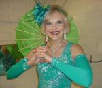 gallery/gal/Back_stage_at_the_Tiv/_thb_caroleumbrella2.jpg